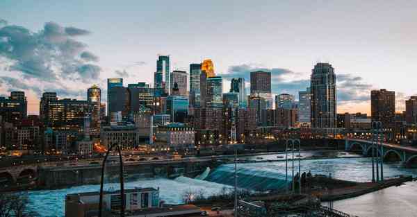 给企业制作宣传片