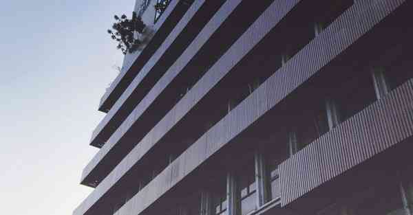 公司宣传片视频怎么做_公司宣传片视频封面