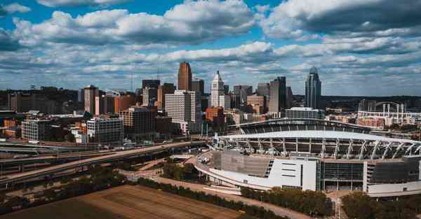 新校宣传片制作