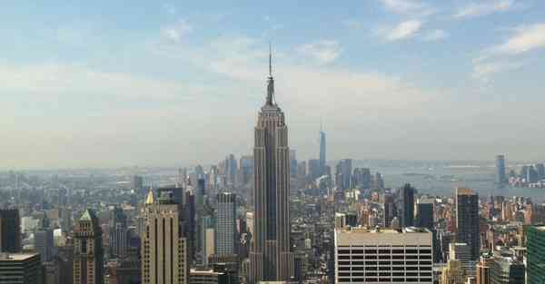 制作宣传片中英文综艺节目